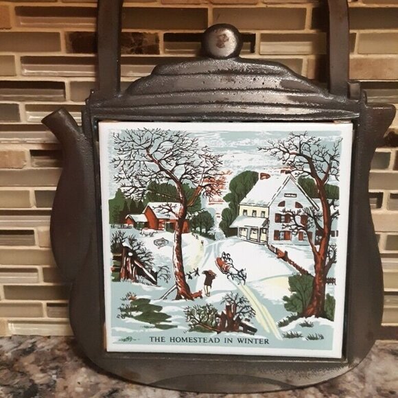 VTG SEVEN 7 STAR Cast Iron Tile Trivet “The Old Homestead in Winter" tea pot - Picture 3 of 7